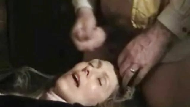 -نیمفو آنجل امیلی گلو دانلود کانال داستانهای سکسی با خروس BDSM